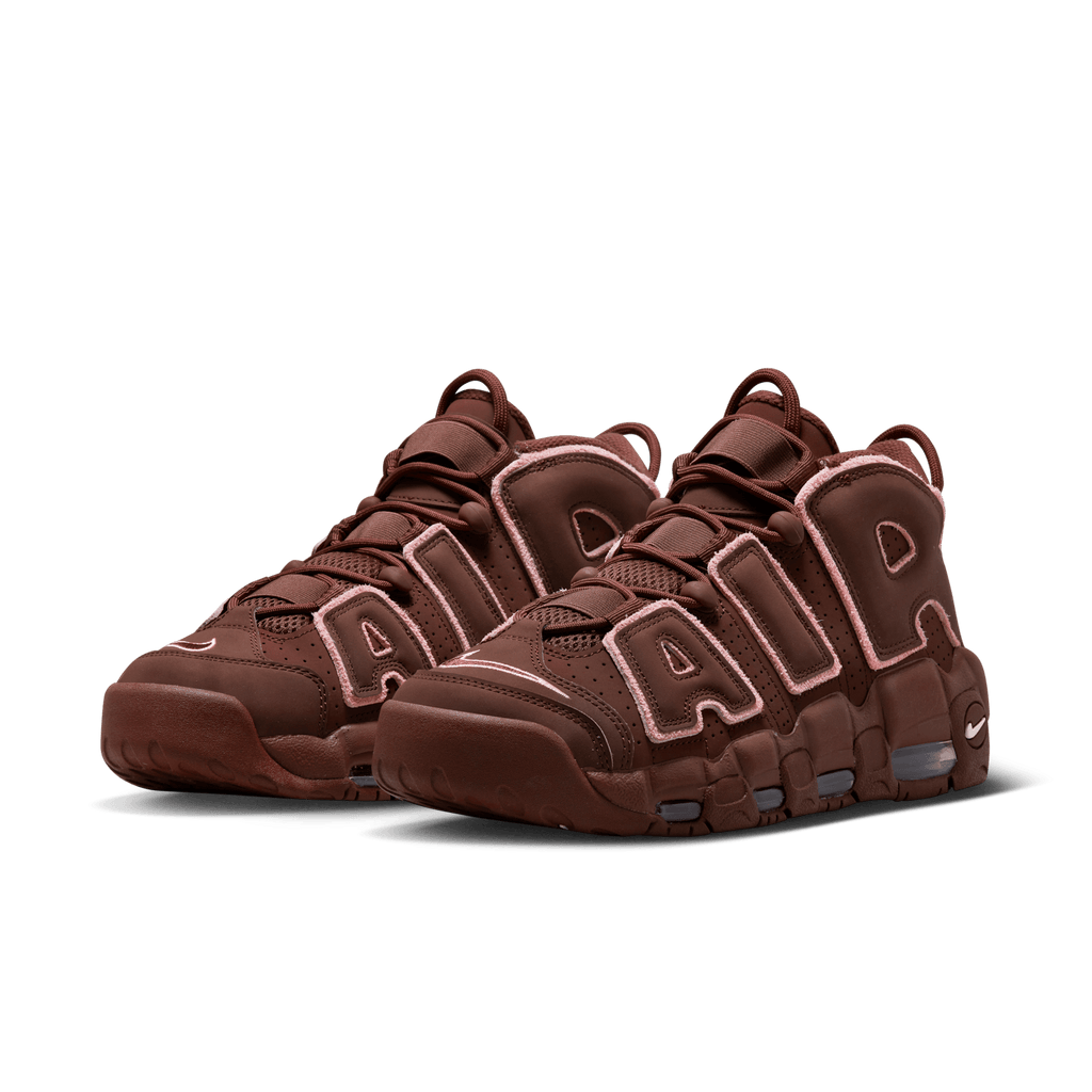 NIKE UPTEMPO