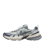 NIKE V2K RUN