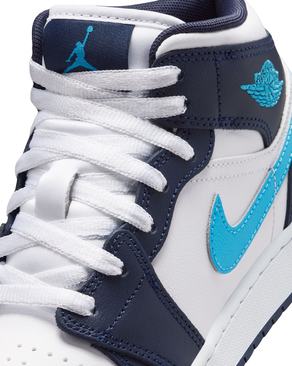 NIKE JORDAN 1 MID