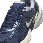 NIKE V2K RUN