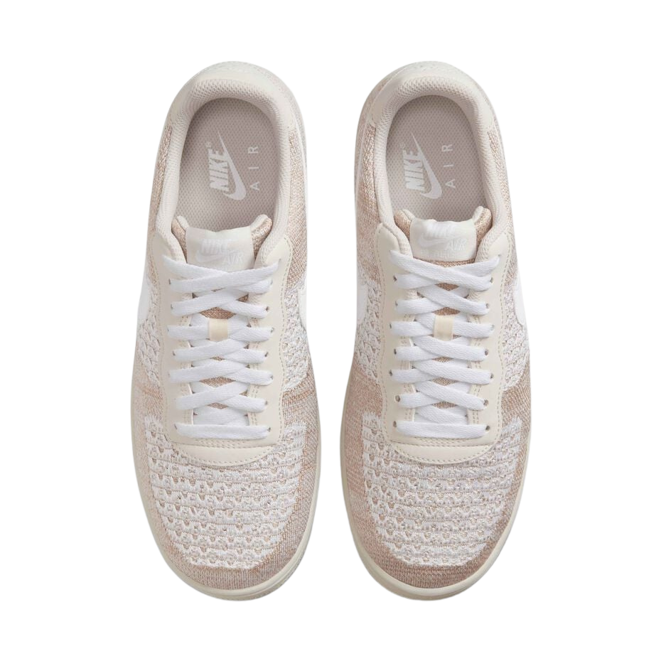 NIKE AIR FORCE 1 FLYKNIT