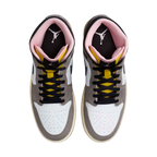 NIKE AIR JORDAN 1 MID