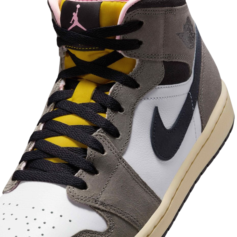NIKE AIR JORDAN 1 MID