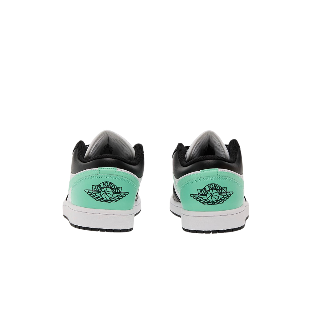 NIKE JORDAN 1 LOW