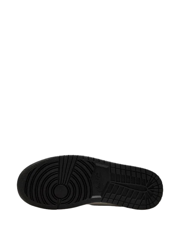 NIKE JORDAN 1 MID
