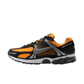 NIKE VOMERO 5