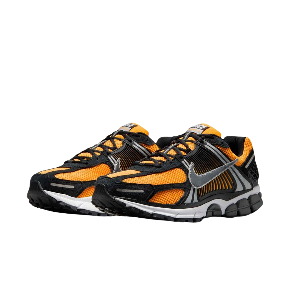 NIKE VOMERO 5