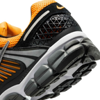 NIKE VOMERO 5